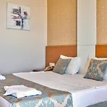 Blue Fish Resort 4*