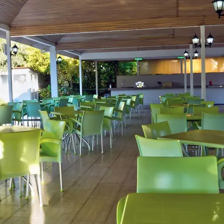 Semesteranläggning (resort) Blue Fish 4*