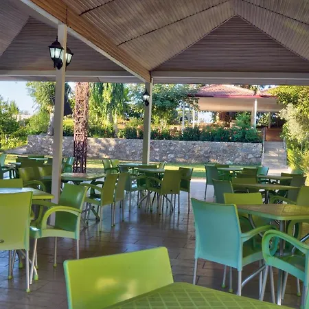 Blue Fish Semesteranläggning (resort)