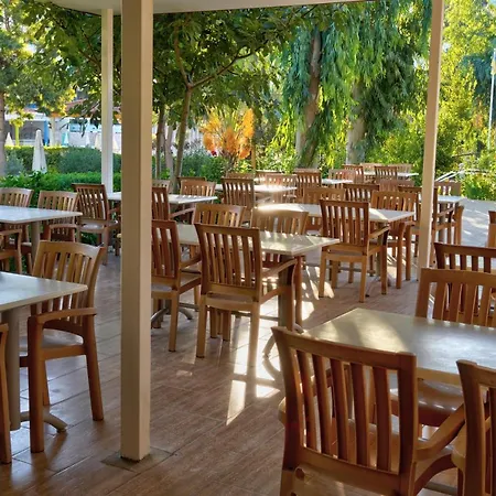 Blue Fish Semesteranläggning (resort)