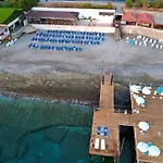 Blue Fish Resort 4*