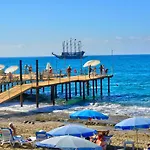 Blue Fish Resort Konaklı